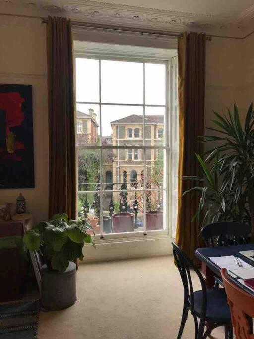 Stunning Arty Apartment In The Heart Of Clifton Bristol Dış mekan fotoğraf