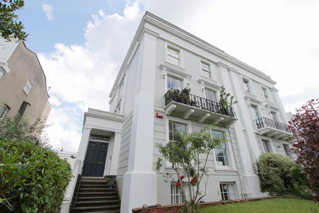 Stunning Arty Apartment In The Heart Of Clifton Bristol Dış mekan fotoğraf